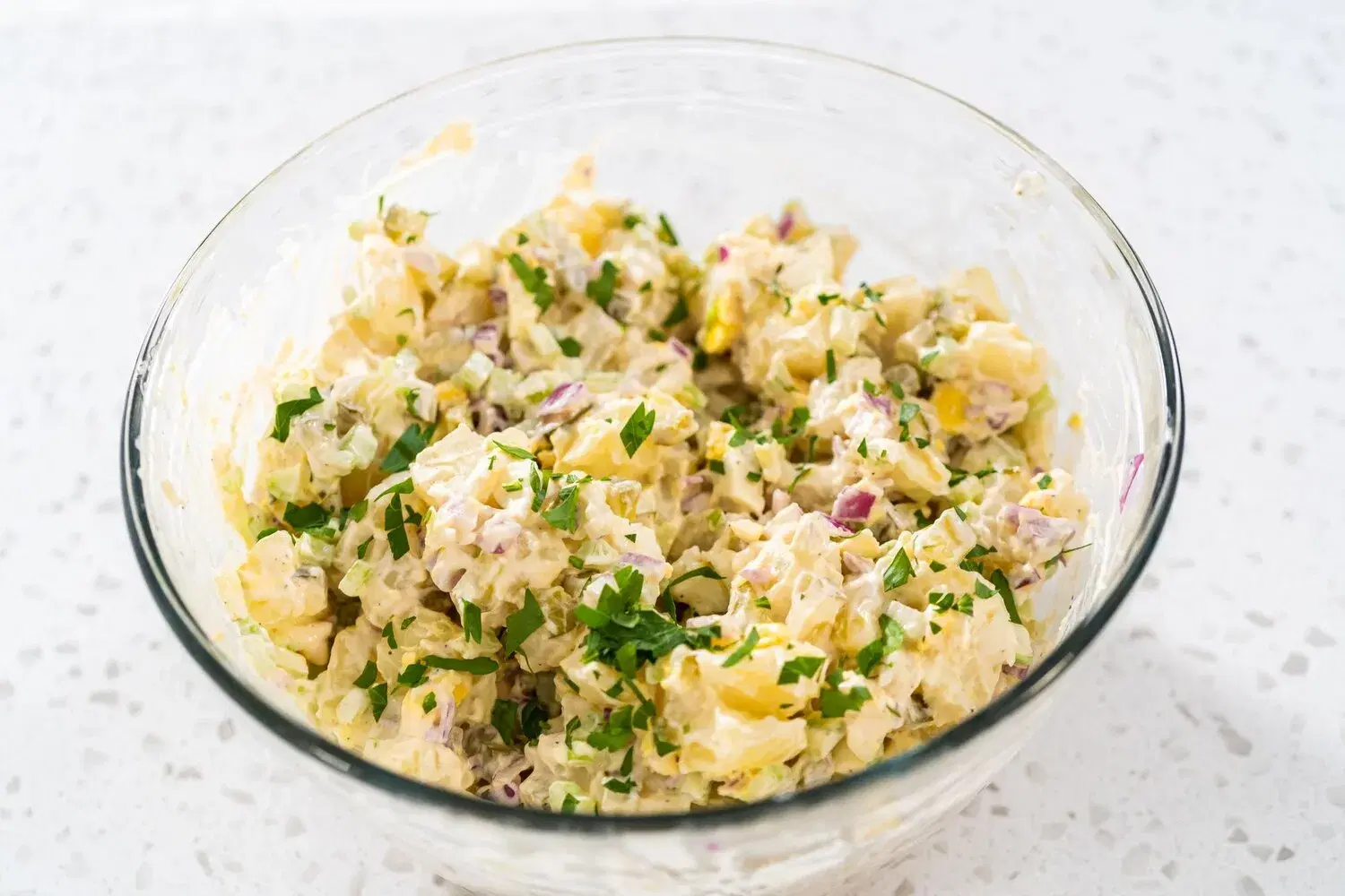 Ensaladilla Rusa Ensaladilla Rusa https://4kym48m6w0dj35od.public.blob.vercel-storage.com/dishes/internal/ensaladilla-rusa-food-dish--1759434709585.webp